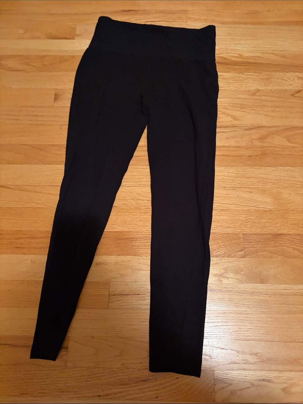 Black Slim Leggings - Classic Everyday Style